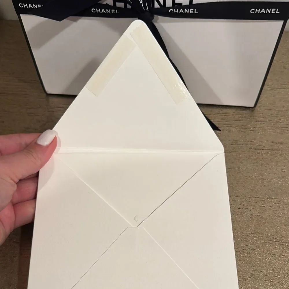 Chanel Gift Box with Cards - Picture 6 of 16